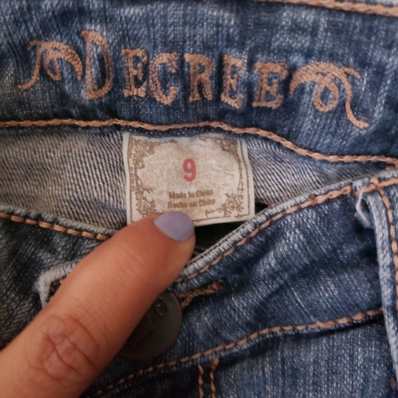 Decree capri jeans - Picture 2 of 3